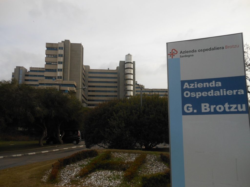 ospedale con targa.JPG